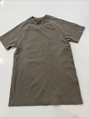 Fabletics Men's Short Sleeve Tee - Olive Green